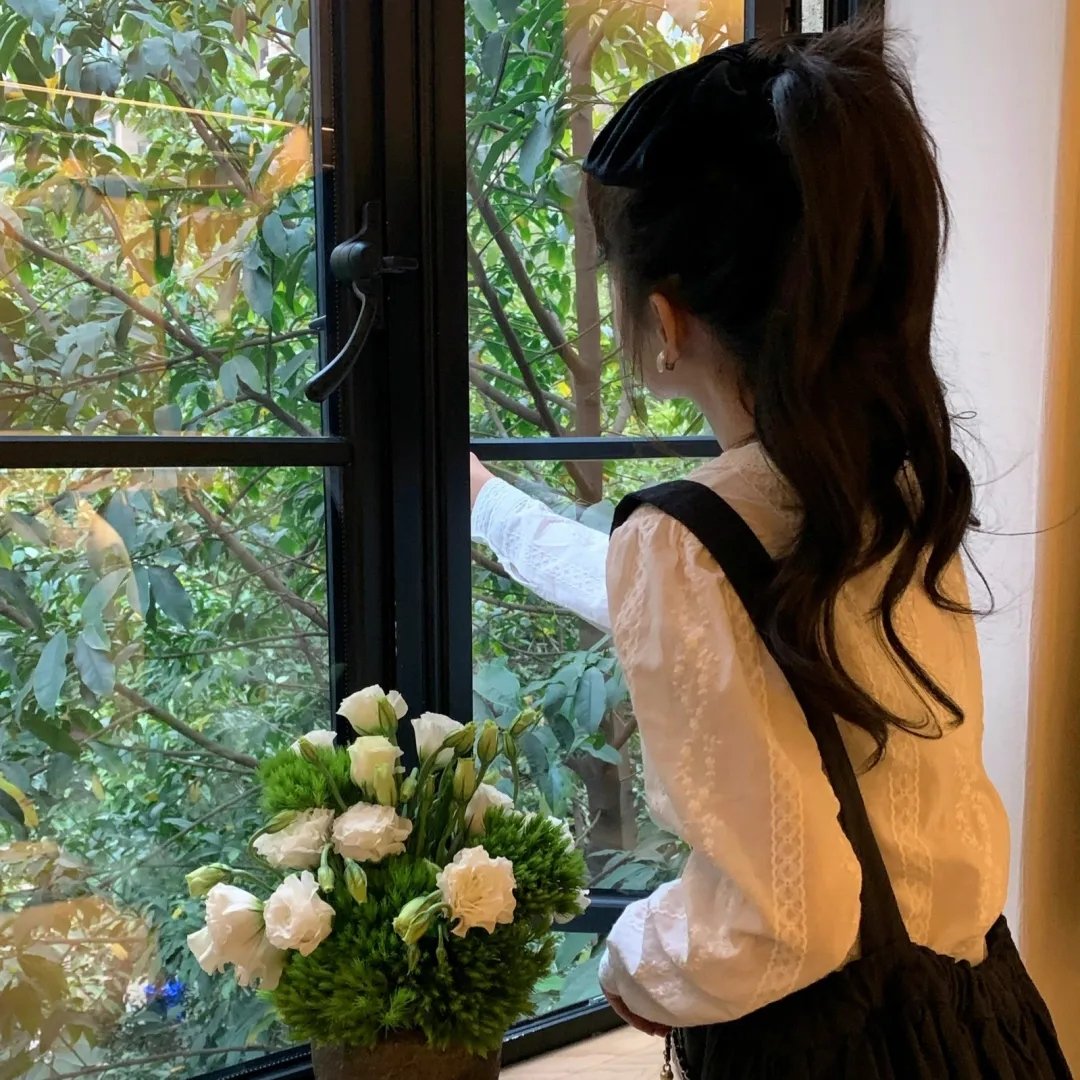 香闺春暖